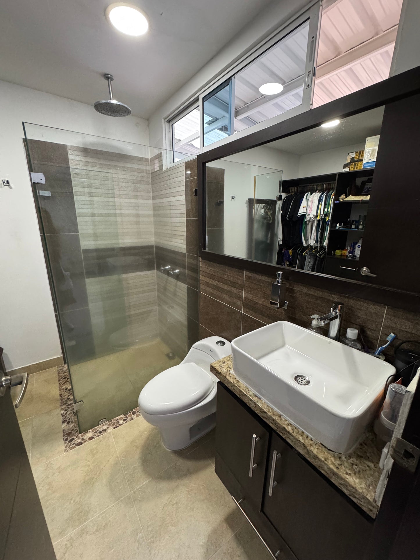 CASA CAMPESTRE AMOBLADA EN VENTA O EN POTRERITO JAMUNDI