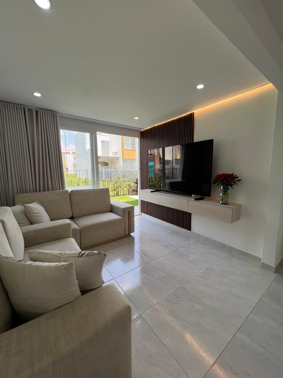 CASA EN VENTA EN VIOLETAS DEL CASTILLO JAMUNDI