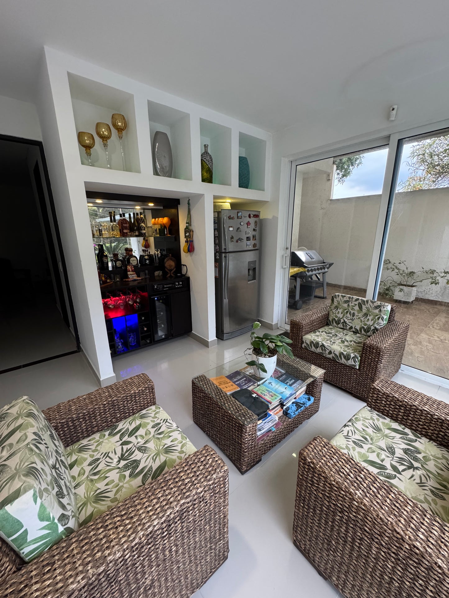 CASA CAMPESTRE AMOBLADA EN VENTA O EN POTRERITO JAMUNDI