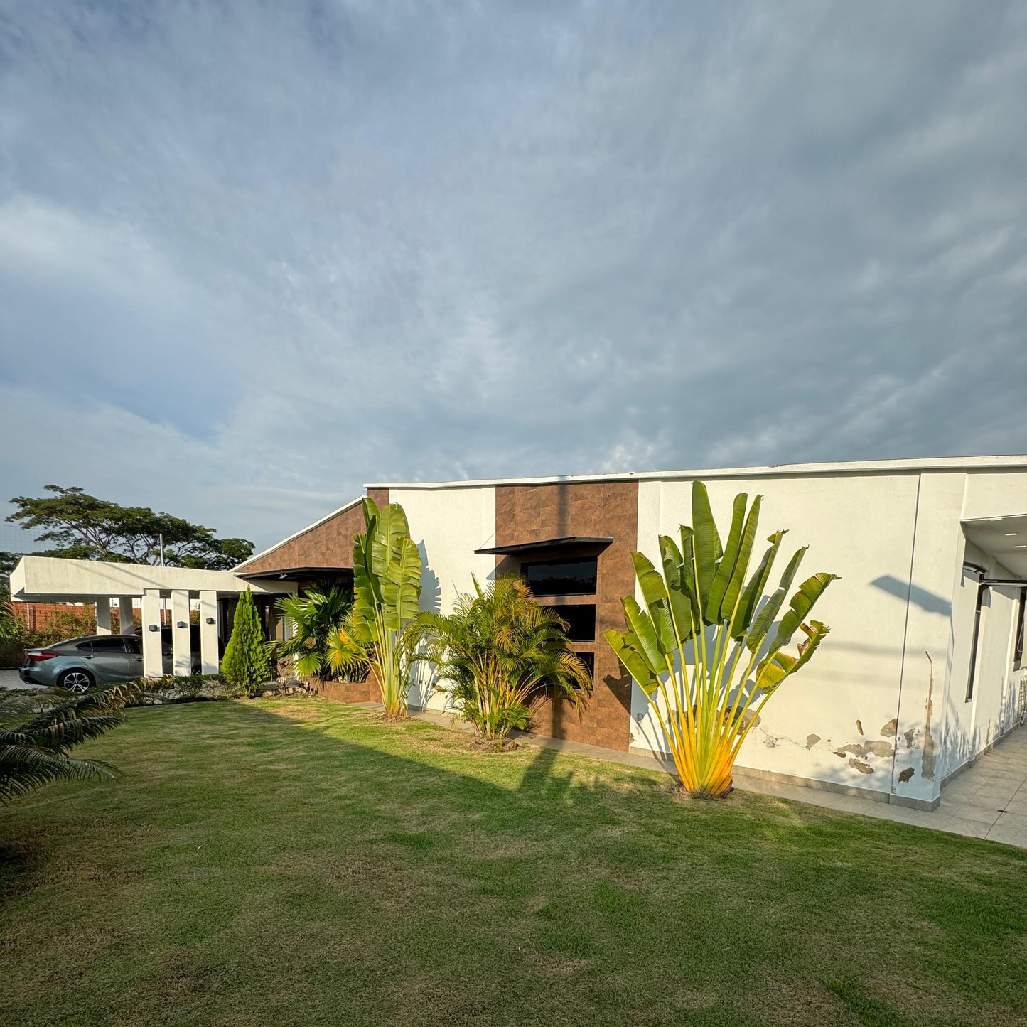 SE VENDE CASA EN CONDOMINIO LA MORADA JAMUNDI