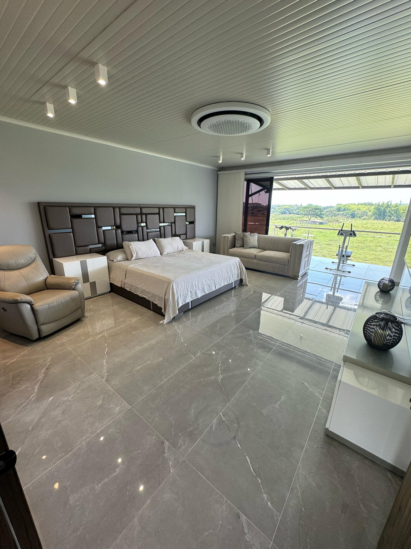 CASA EN VENTA ALFAGUARA-JAMUNDÍ