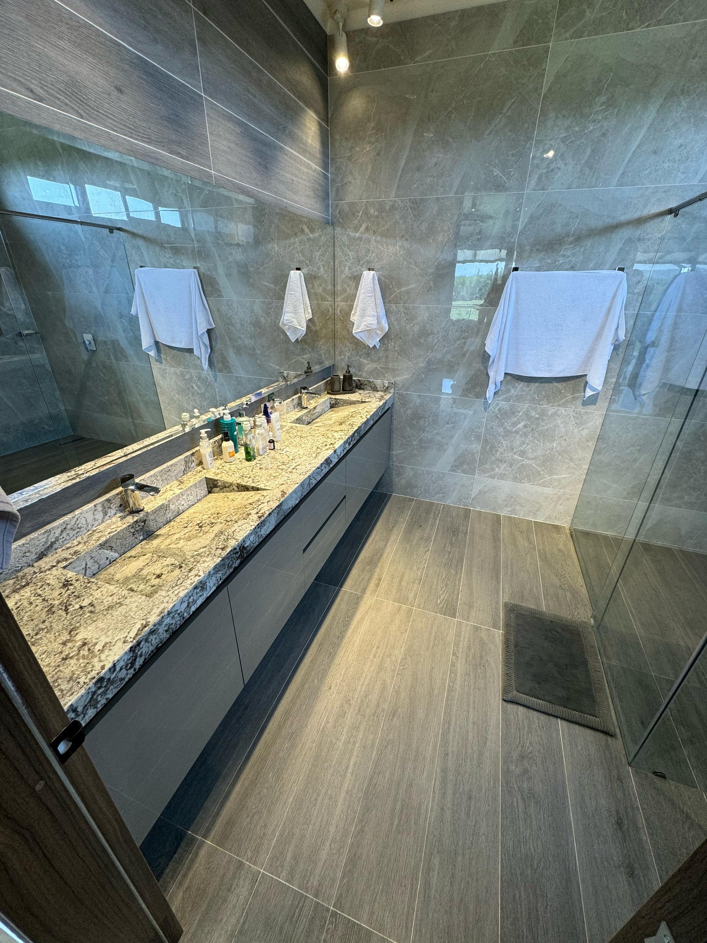 CASA EN VENTA ALFAGUARA-JAMUNDÍ