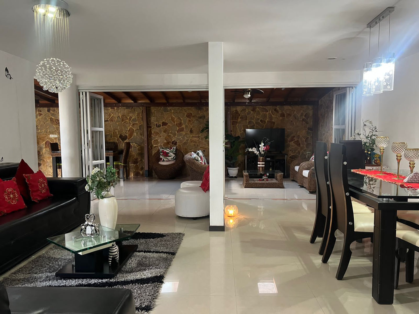 CASA ESQUINERA EN VENTA CONDOMINIO ALFEREZ CIUDAD JARDIN