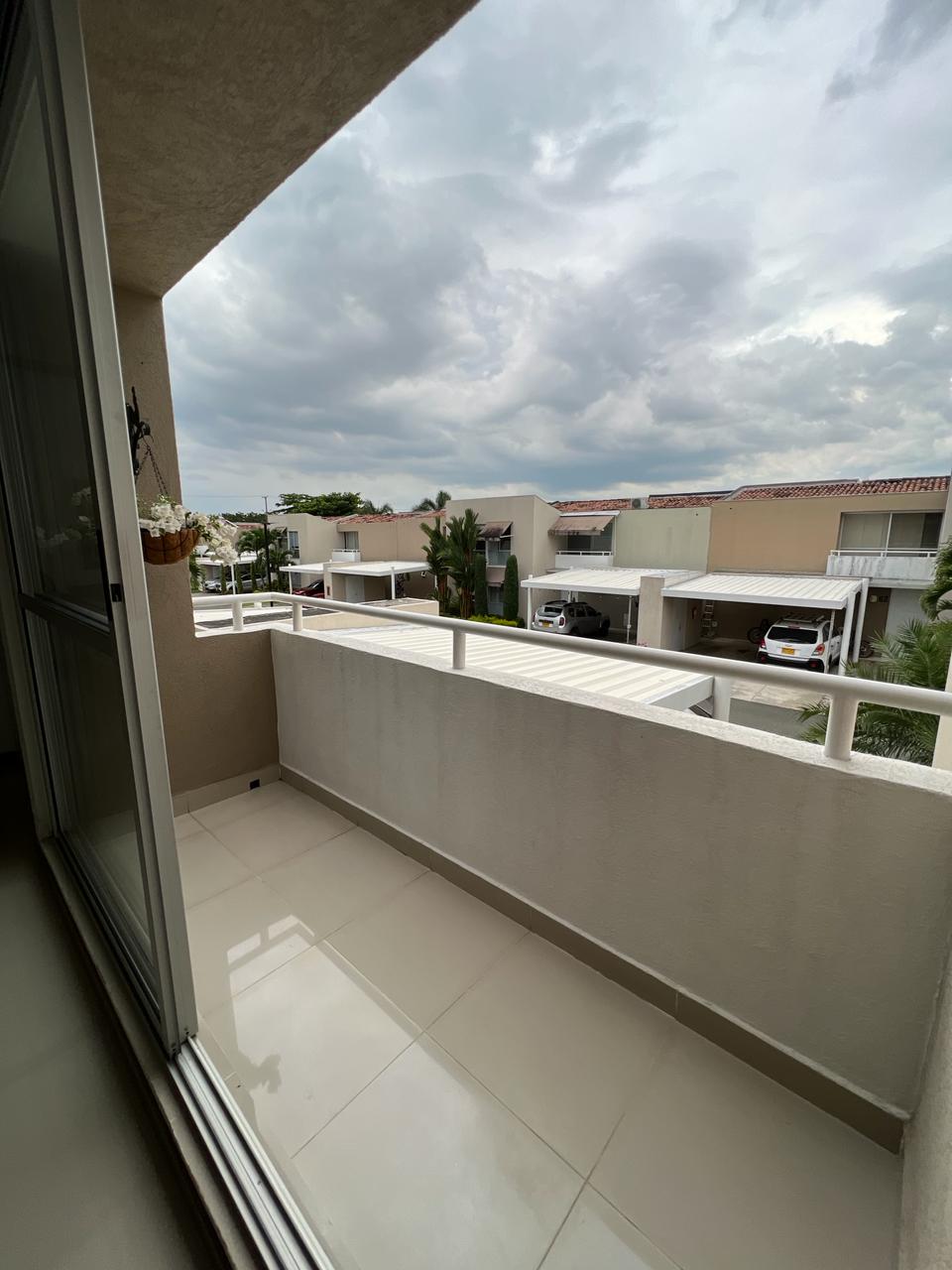 SE VENDE HERMOSA CASA EN CONDOMINIO ALFAGUARA JAMUNDI