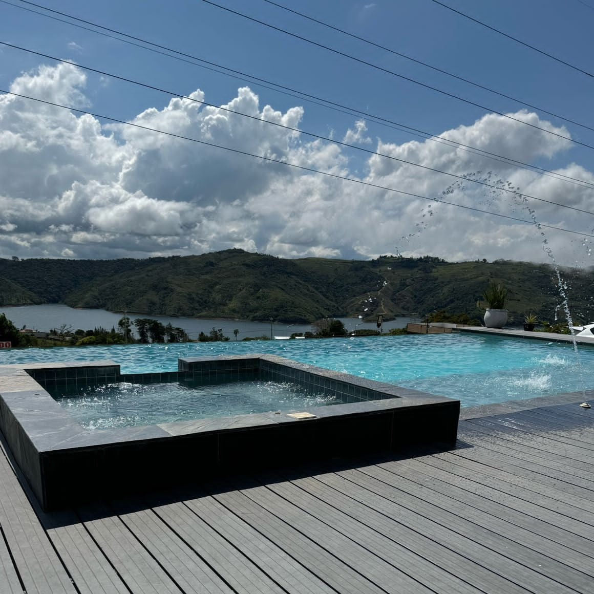 SE VENDE FINCA EN EL LAGO CALIMA CONJUNTO CERRADO