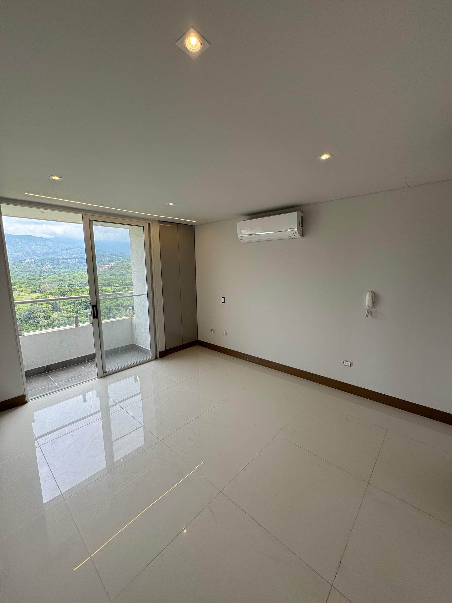 APARTAMENTO EN VENTA CIUDAD JARDÍN-CALI