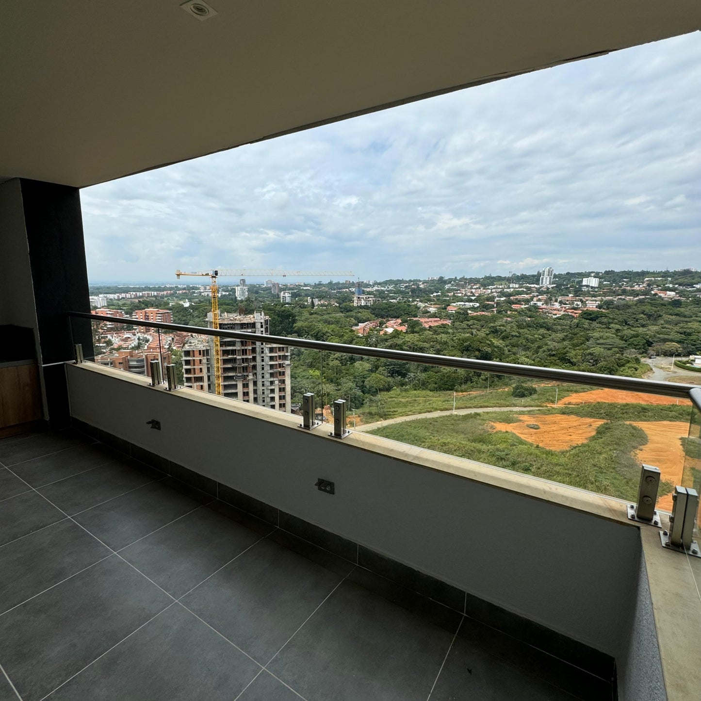 APARTAMENTO EN VENTA CIUDAD JARDÍN-CALI