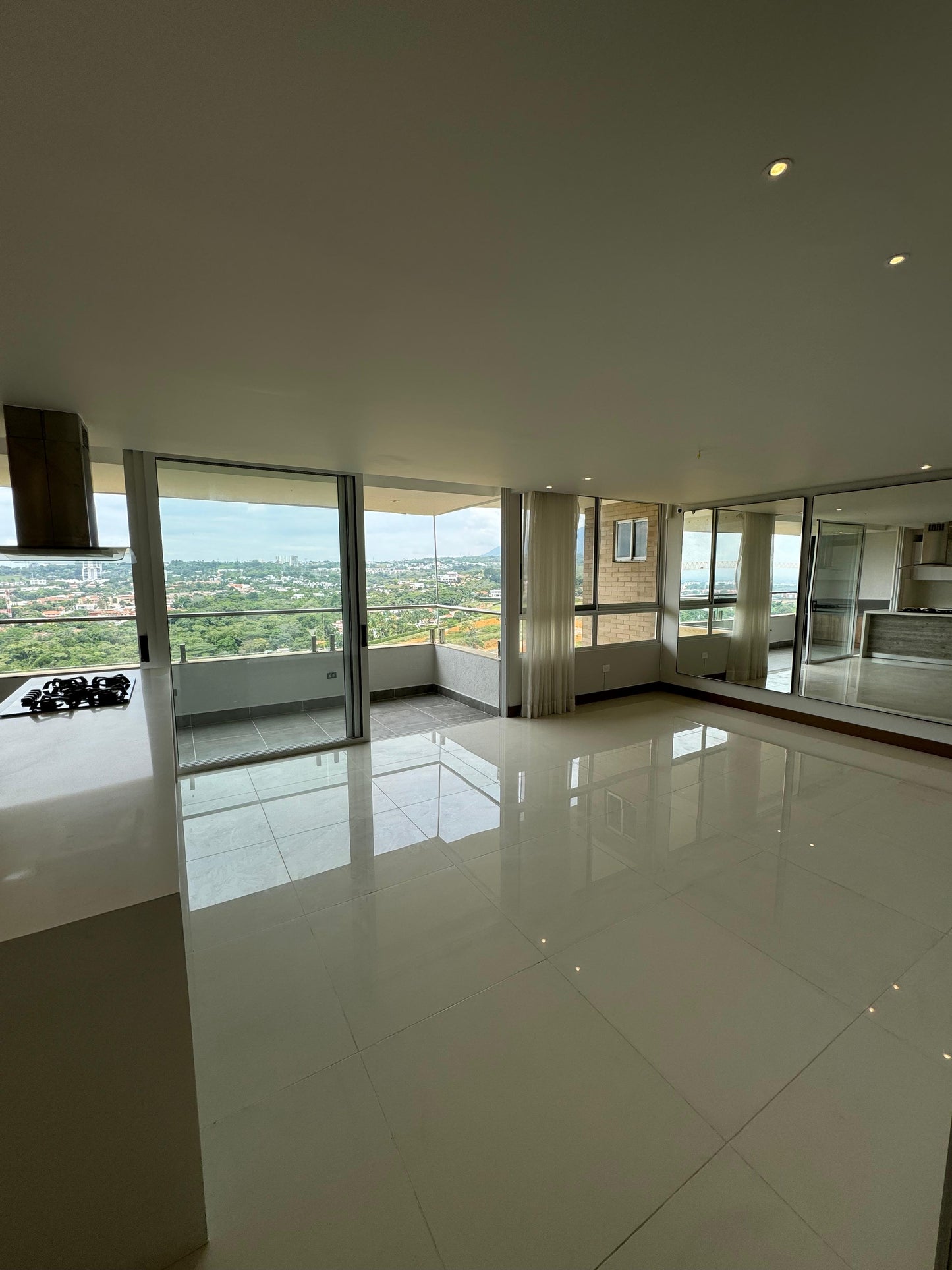 APARTAMENTO EN VENTA CIUDAD JARDÍN-CALI