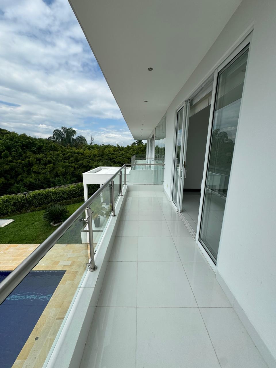 Casa campestre en venta en Pance, Cali — Condominio, 580 m², 5 habitaciones y piscina