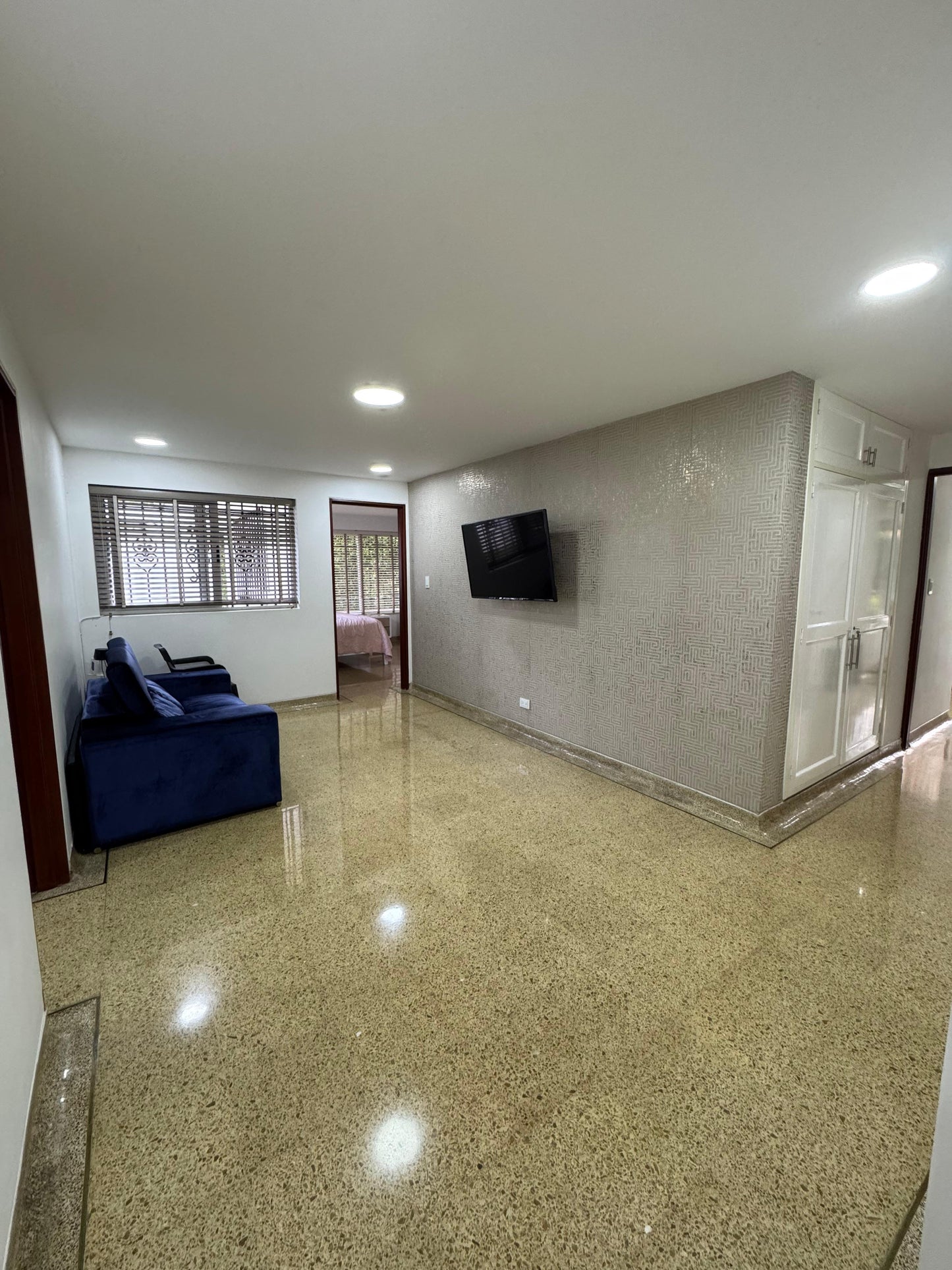Casa independiente en venta en Ciudad Jardín, Cali — 600 m², 4 habitaciones, piscina y turco