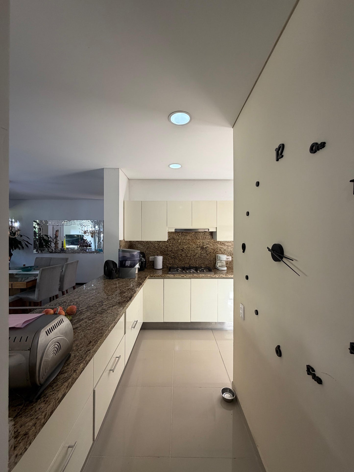 Apartamento en venta en Pance, Cali — 300 m² con terraza y jacuzzi, 3 habitaciones