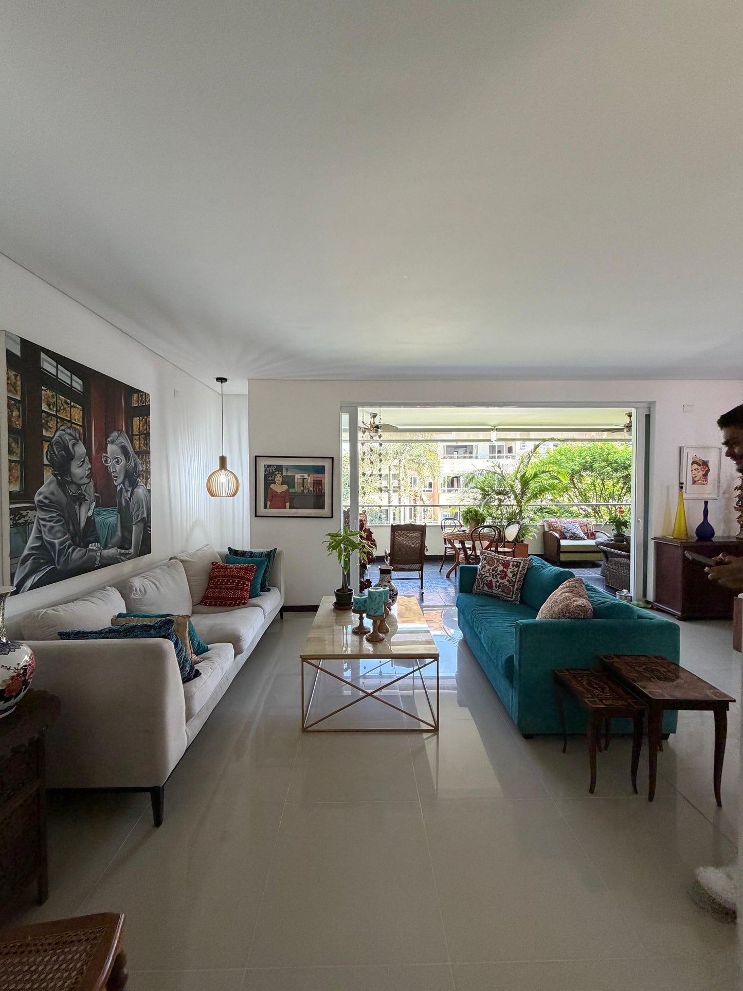 Apartamento en venta en Pance, Cali — 300 m² con terraza y jacuzzi, 3 habitaciones