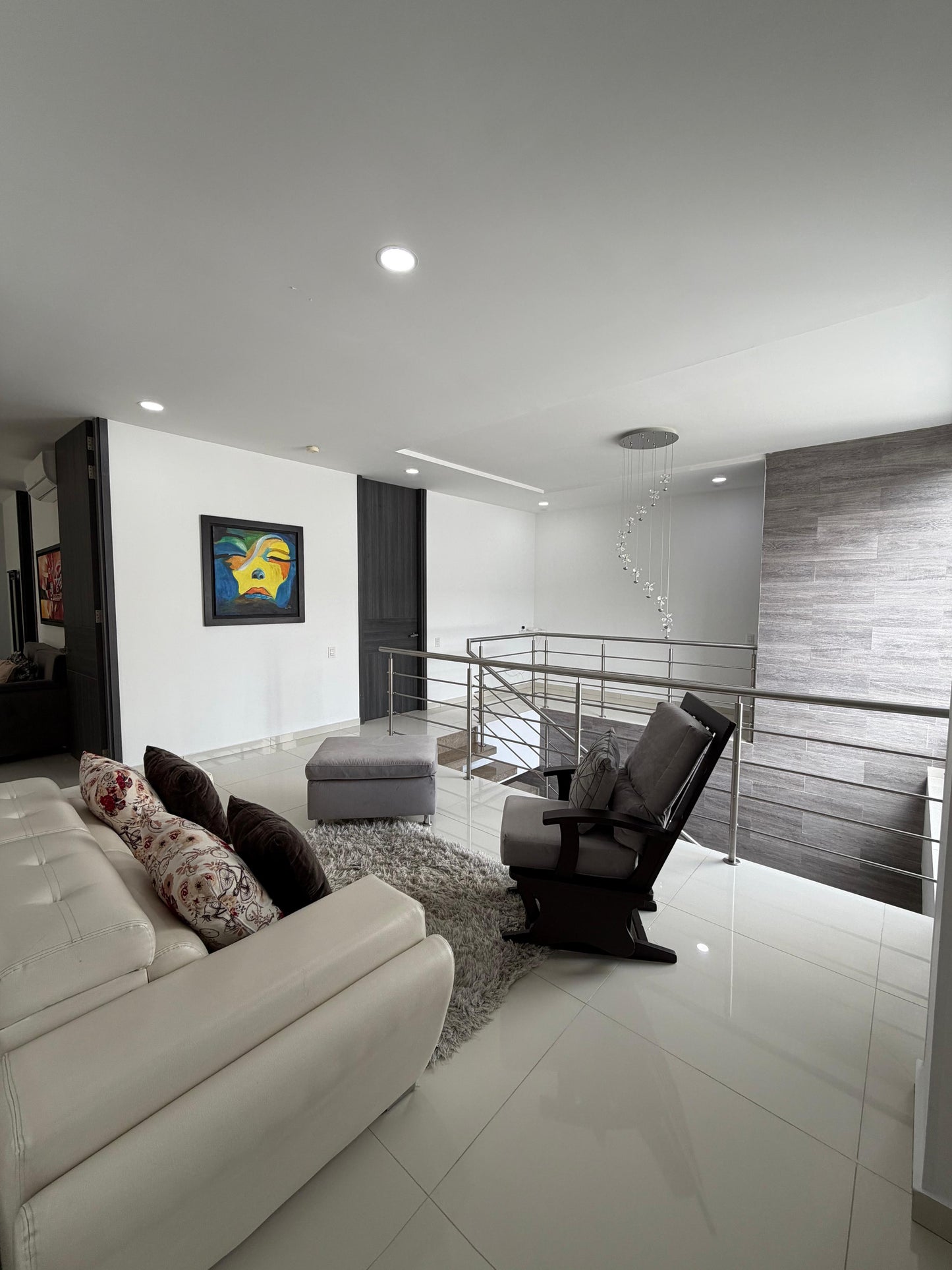 Casa en condominio en venta en Pance, Cali — 450 m², lote de 1.167 m², piscina y gimnasio