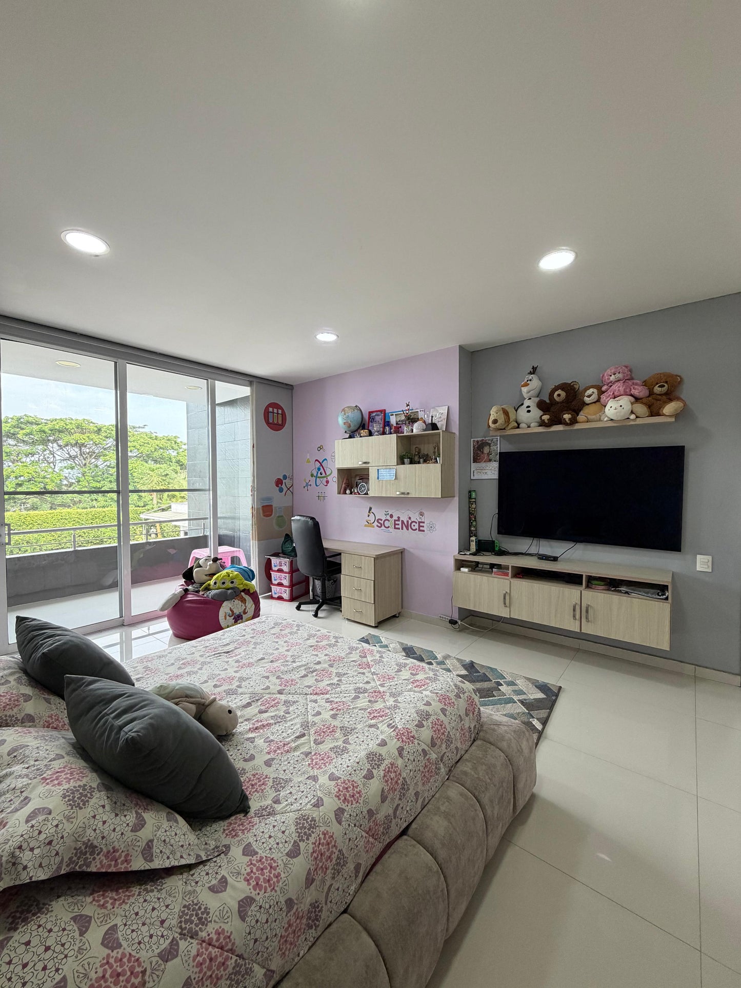 Casa en condominio en venta en Pance, Cali — 450 m², lote de 1.167 m², piscina y gimnasio