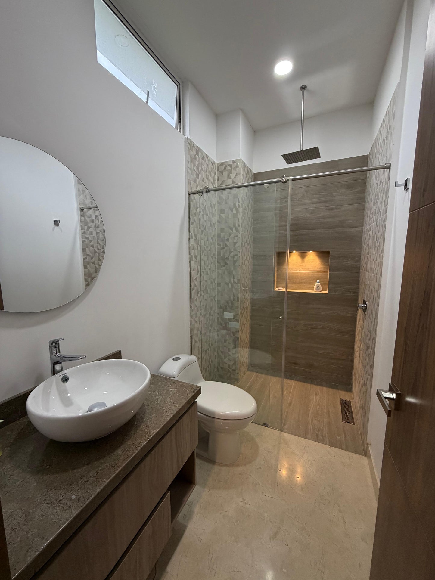 Casa en condominio en venta en Pance, Cali — 900 m², ascensor, sala de cine y piscina