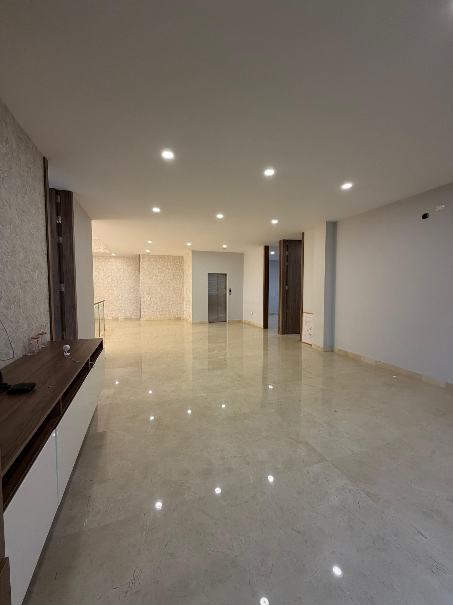 Casa en condominio en venta en Pance, Cali — 900 m², ascensor, sala de cine y piscina