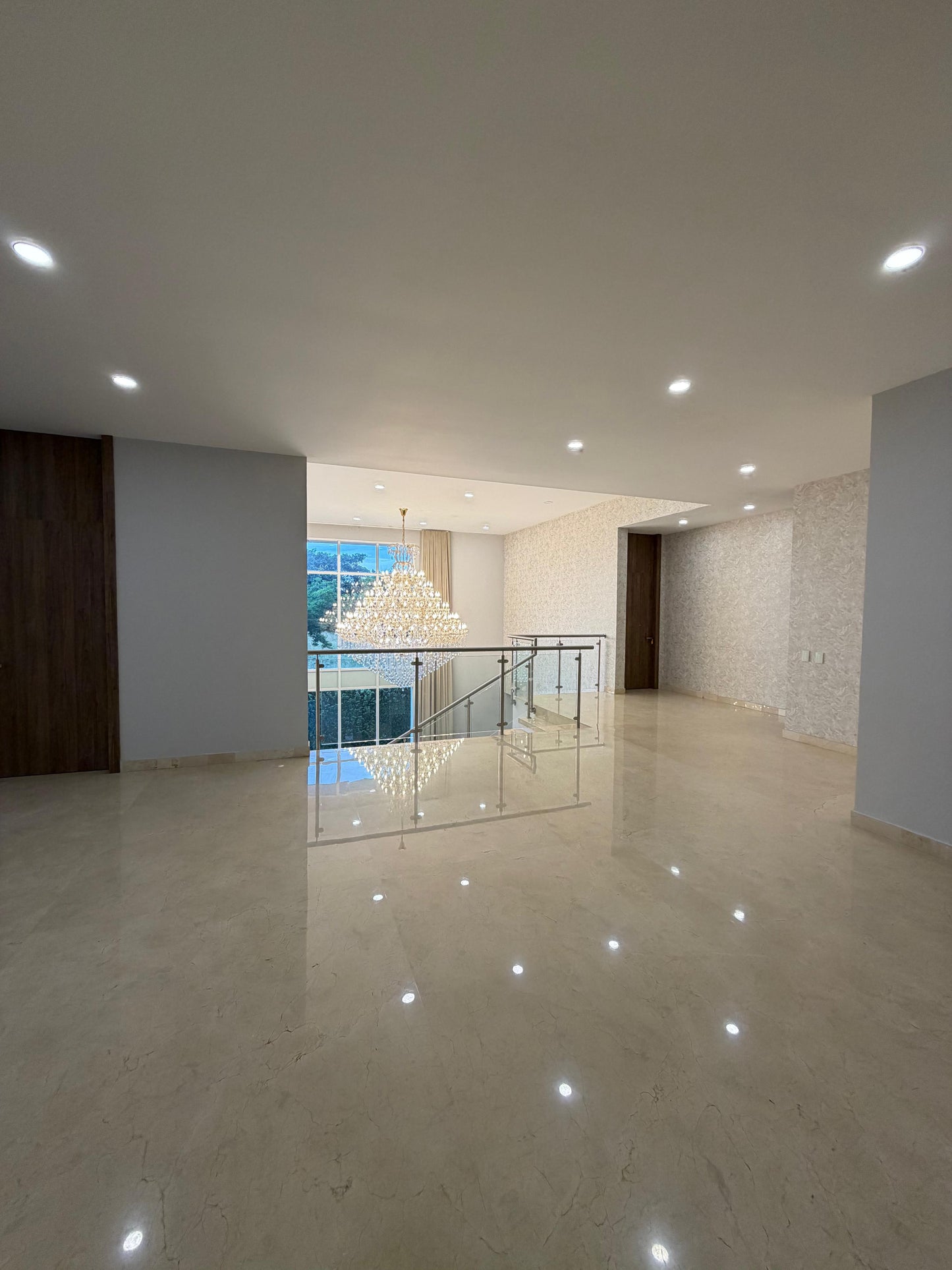 Casa en condominio en venta en Pance, Cali — 900 m², ascensor, sala de cine y piscina