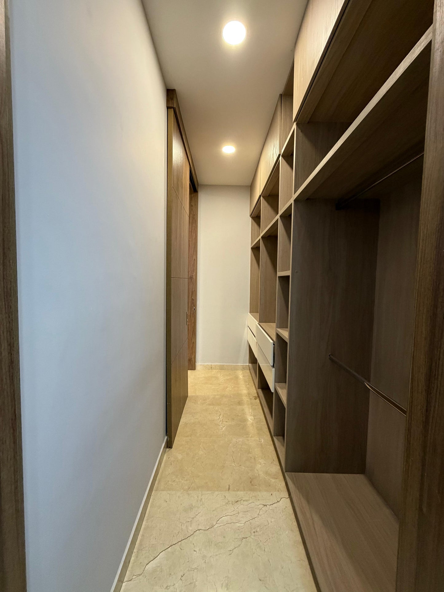 Casa en condominio en venta en Pance, Cali — 900 m², ascensor, sala de cine y piscina