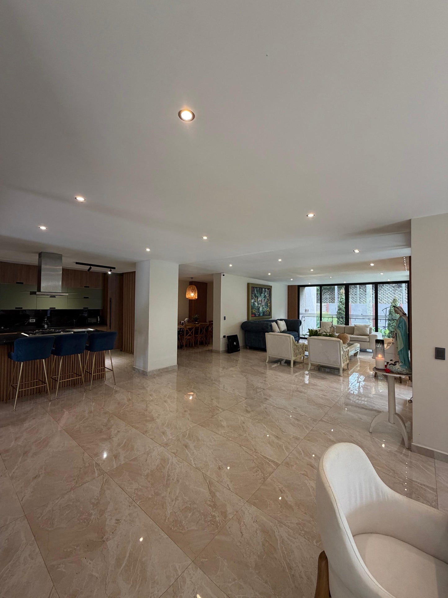 Casa en condominio en venta en Pance, Cali — Lote de 1.000 m², 4 habitaciones y piscina