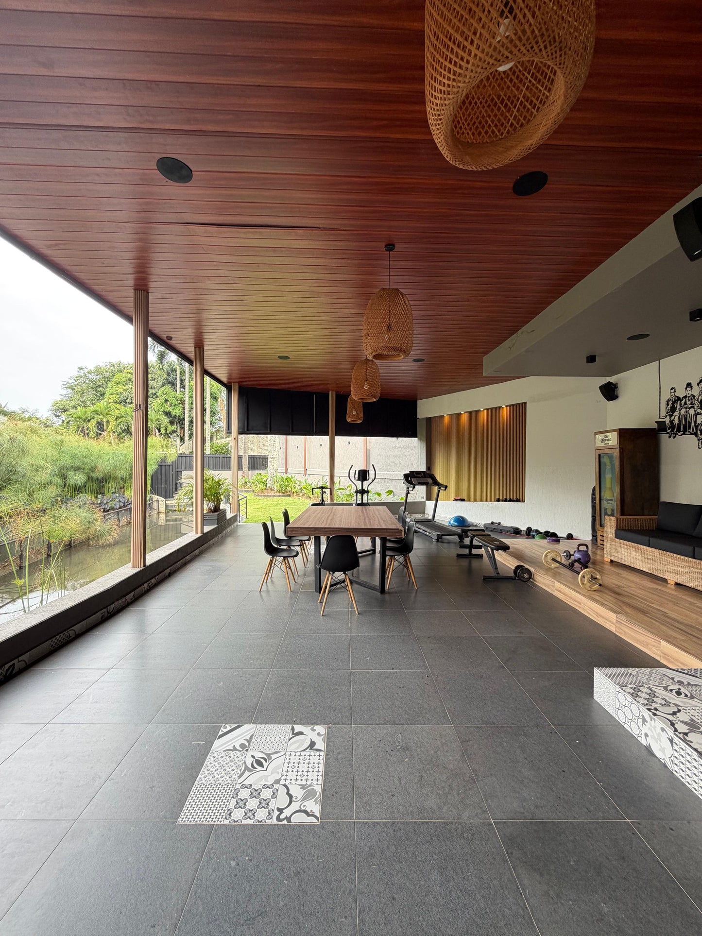 Casa en condominio en venta en Pance, Cali — Lote de 1.000 m², 4 habitaciones y piscina