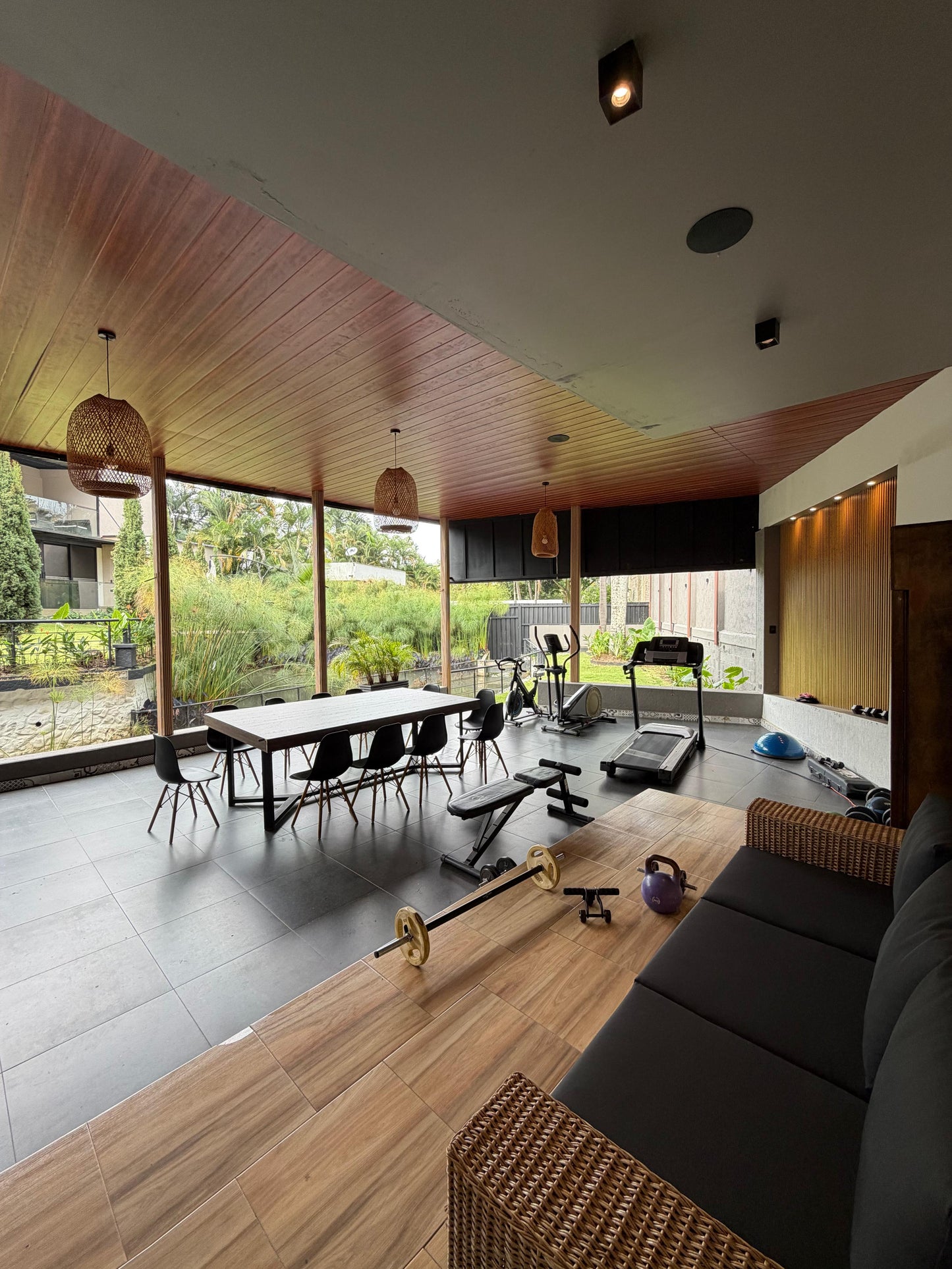Casa en condominio en venta en Pance, Cali — Lote de 1.000 m², 4 habitaciones y piscina