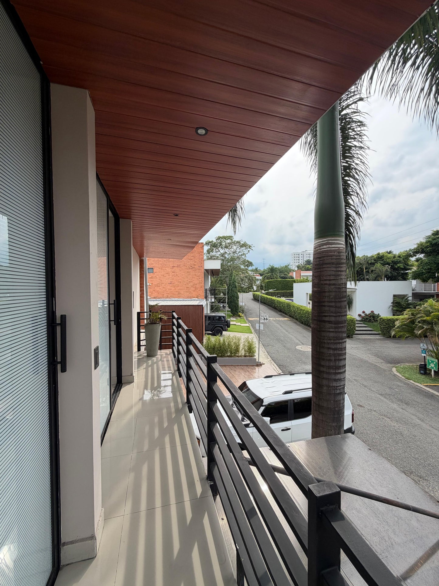 Casa en condominio en venta en Pance, Cali — Lote de 1.000 m², 4 habitaciones y piscina