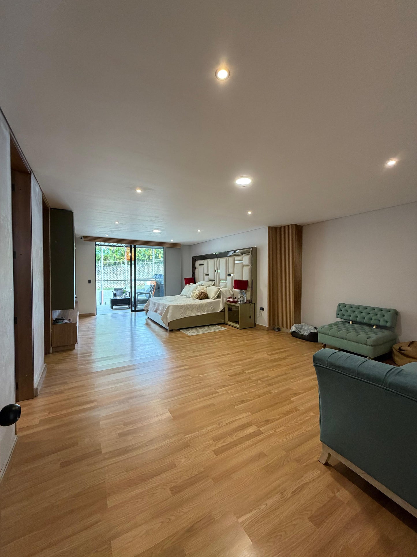 Casa en condominio en venta en Pance, Cali — Lote de 1.000 m², 4 habitaciones y piscina