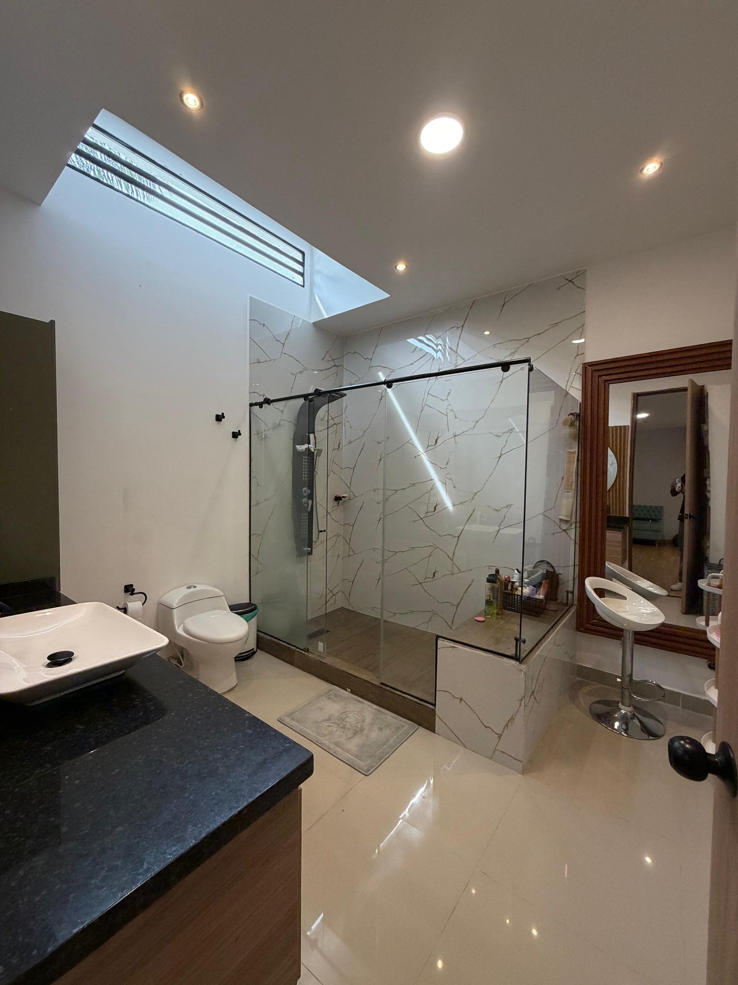 Casa en condominio en venta en Pance, Cali — Lote de 1.000 m², 4 habitaciones y piscina
