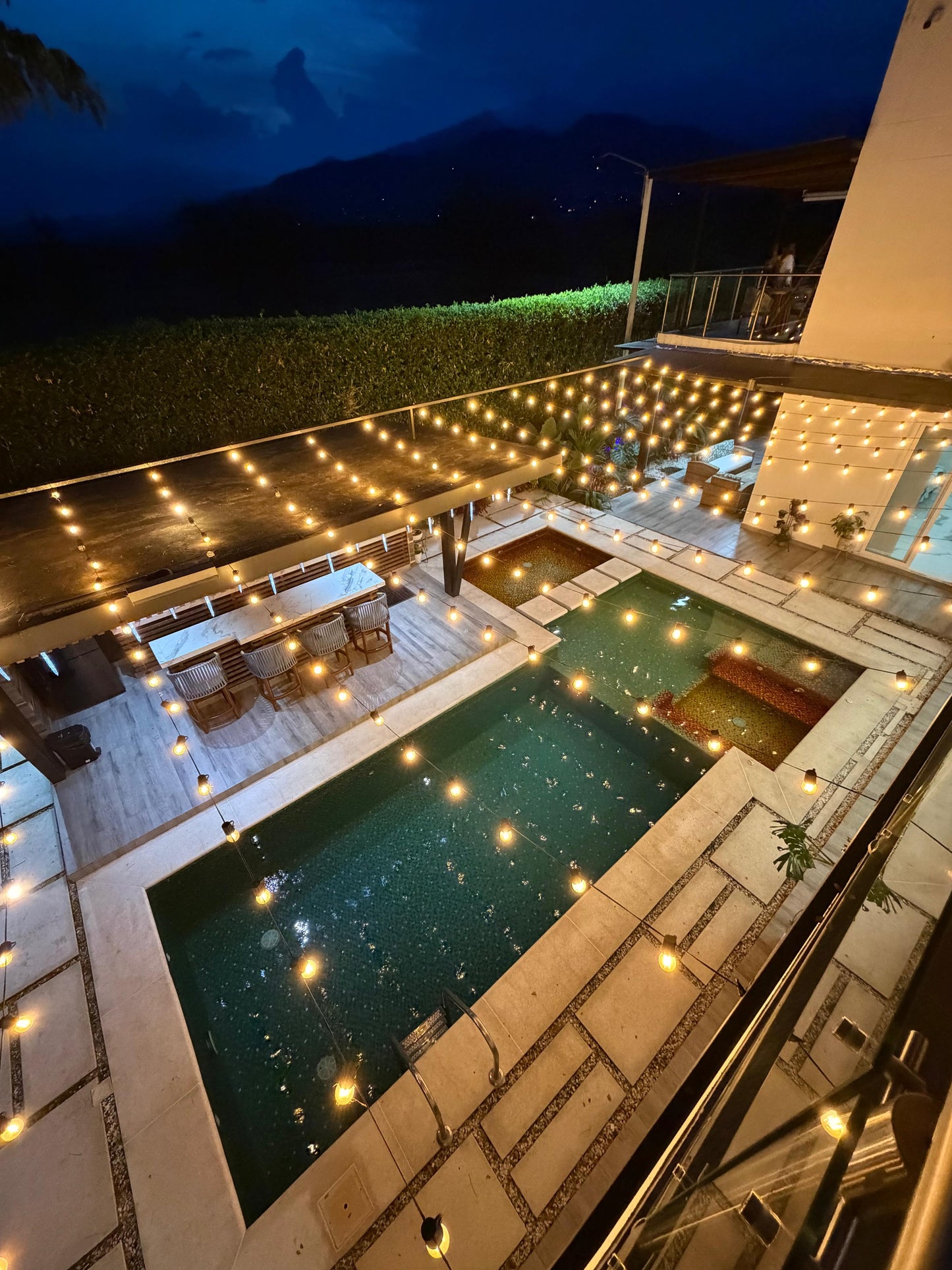 Casa en condominio en venta en Pance, Cali — Sector Fátima, 450 m², piscina y sala de cine