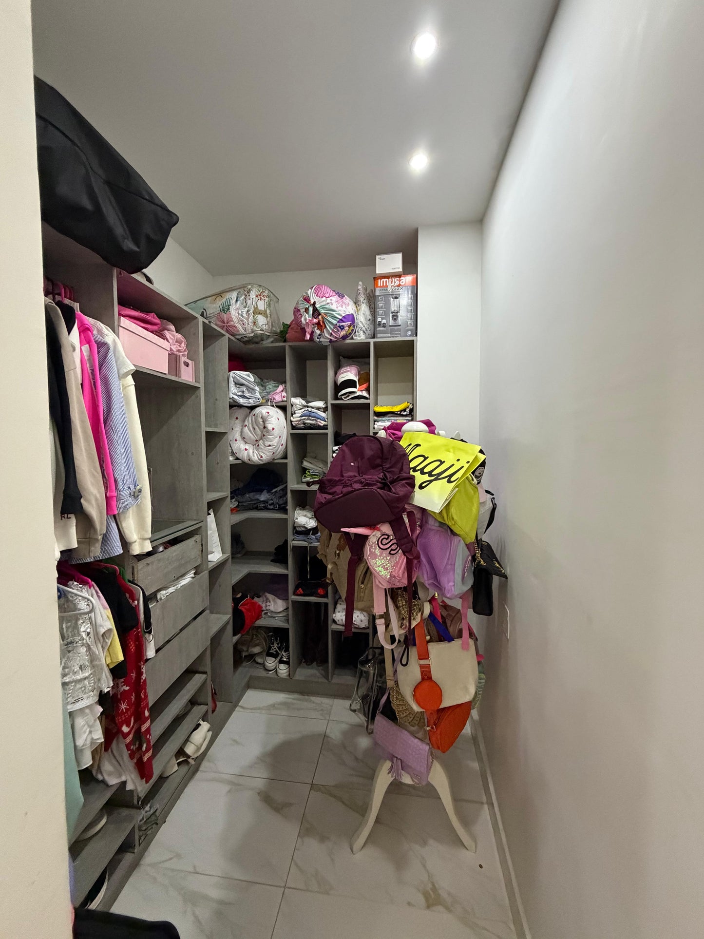 Casa en condominio en venta en Pance, Cali — Sector Fátima, 450 m², piscina y sala de cine