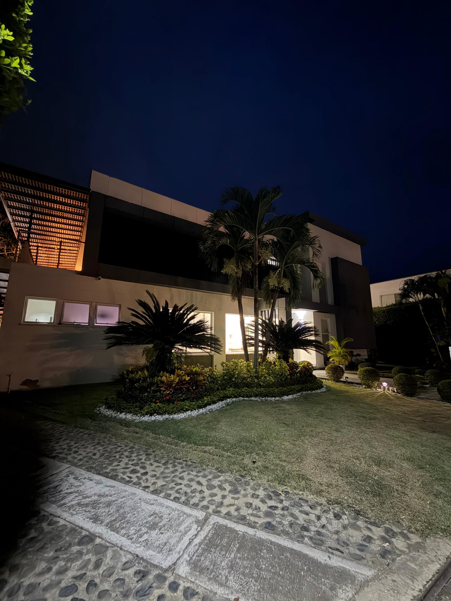 Casa en condominio en venta en Pance, Cali — Sector Fátima, 450 m², piscina y sala de cine