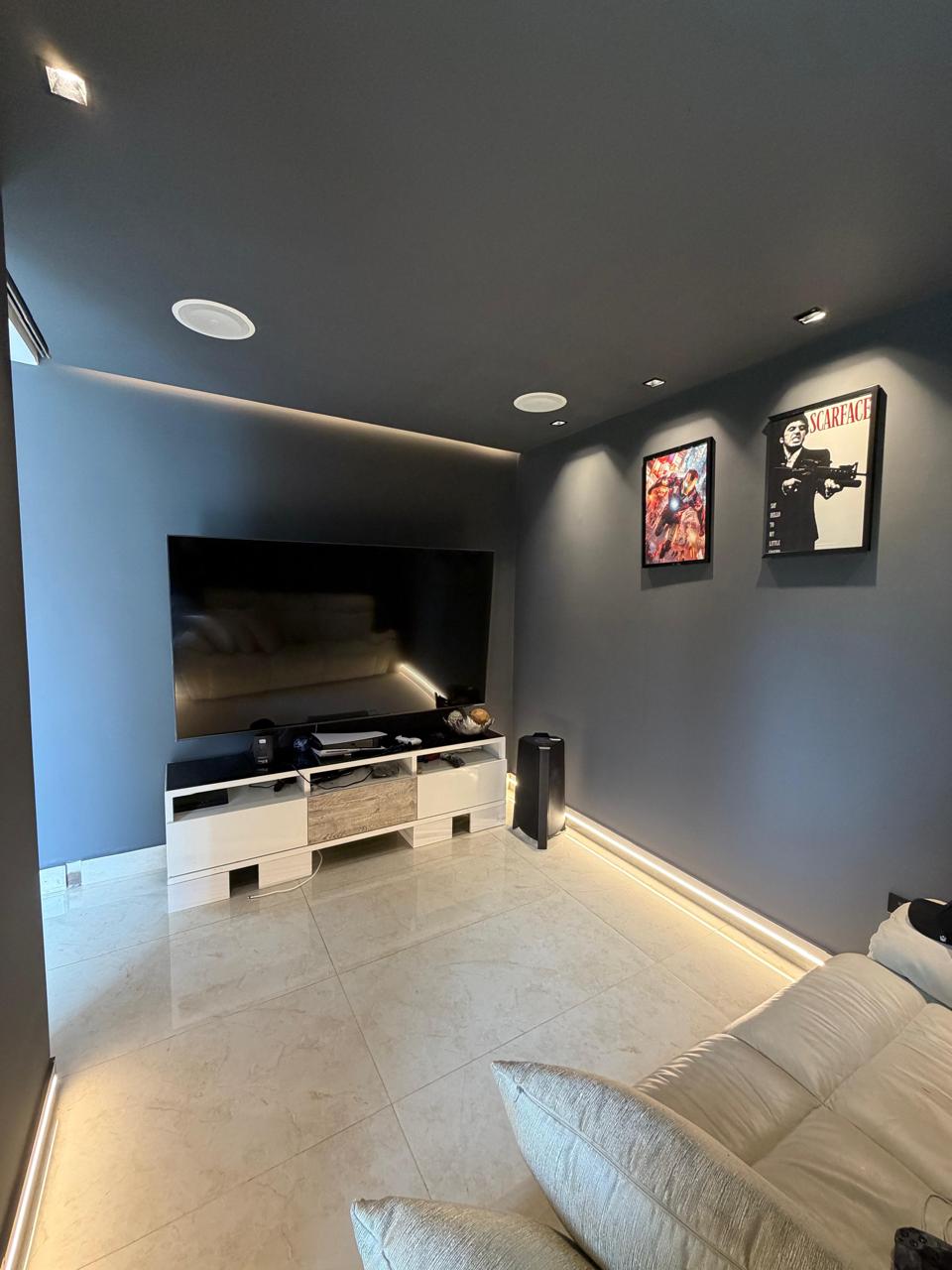 Casa remodelada en venta en Pance, Cali — Condominio, 298 m², piscina y jacuzzi