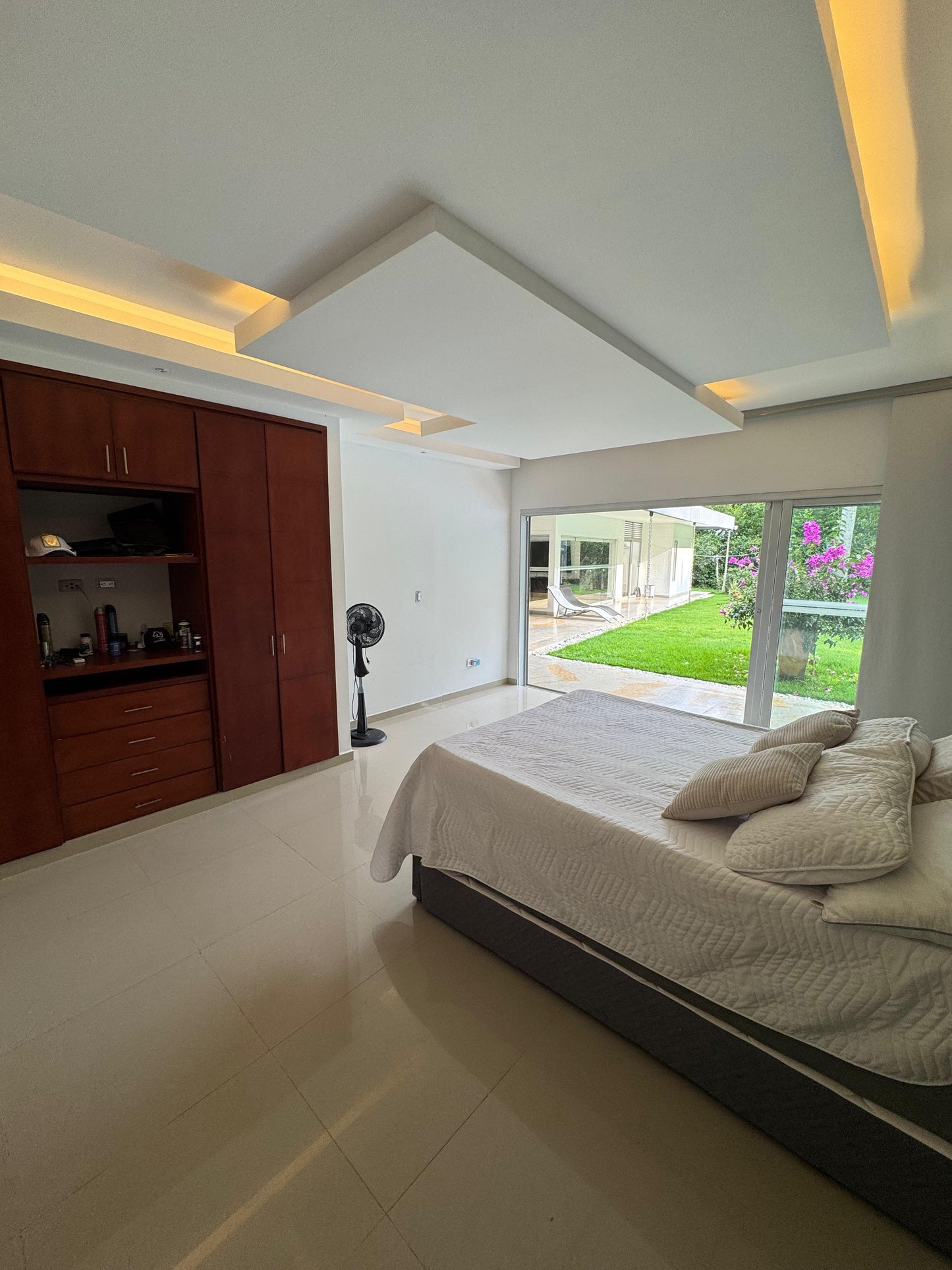 Casa en venta en Alfaguara, Jamundí — 662 m² sobre lote de 1.654 m², piscina y jacuzzi