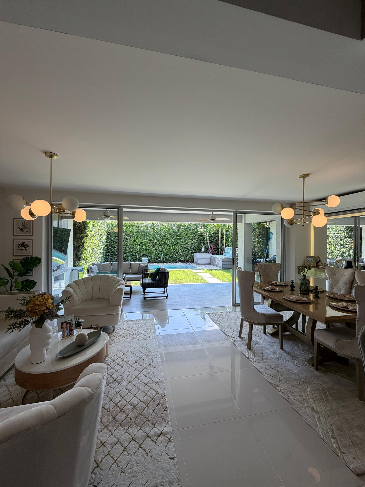 Casa en condominio en venta en Alfaguara, Jamundí — 260 m², 3 habitaciones y piscina