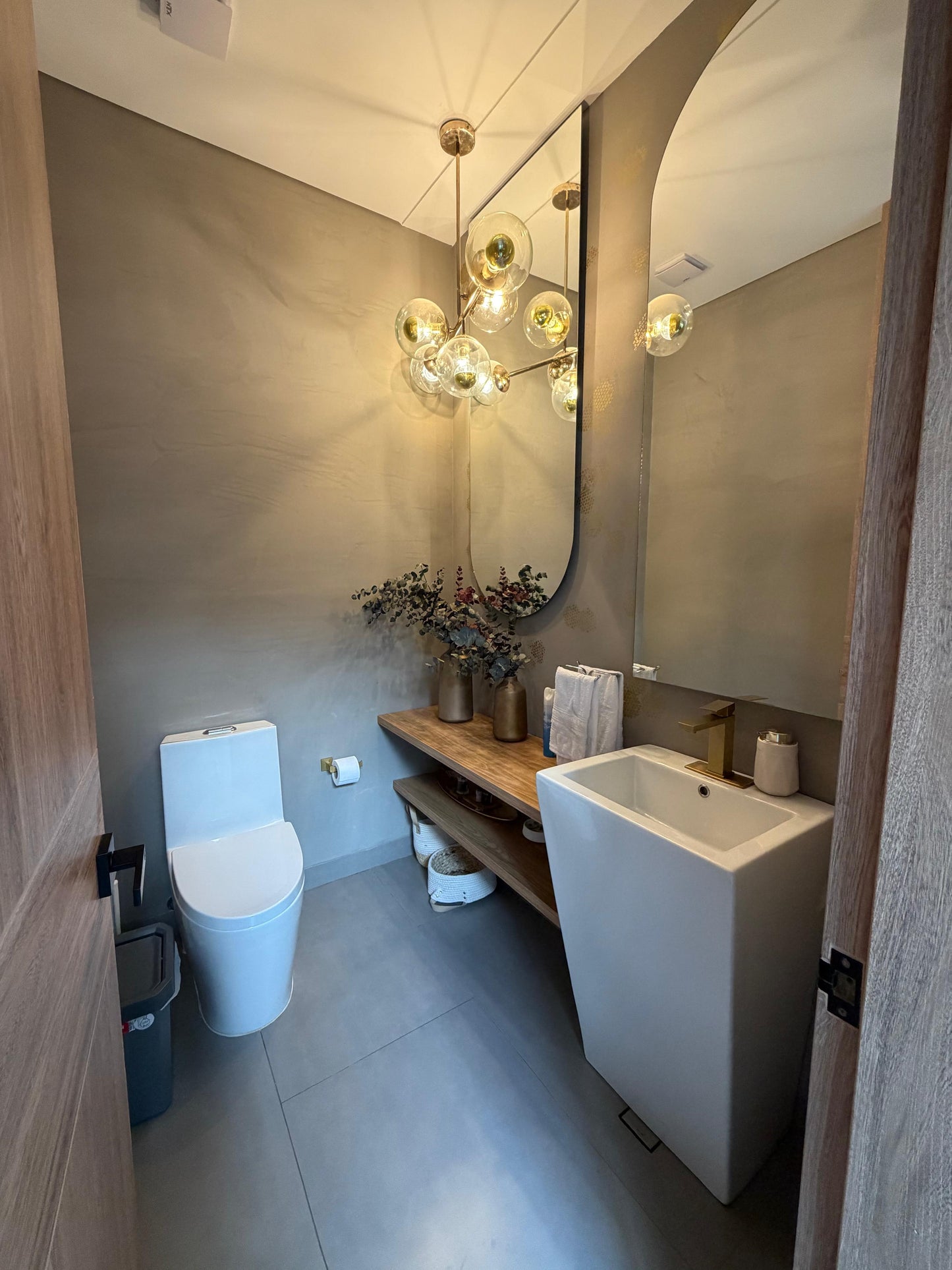 Casa en venta en La Morada, Jamundí — 470 m² sobre lote de 1.500 m² con jardín interior