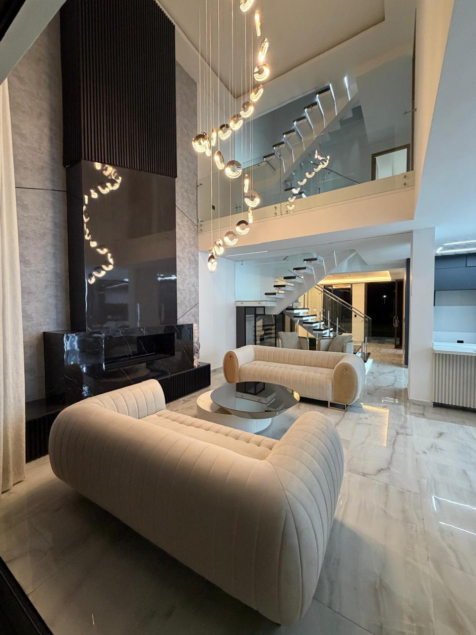 Casa en condominio en venta en Alfaguara, Jamundí — Las Mercedes, 380 m², piscina y domótica