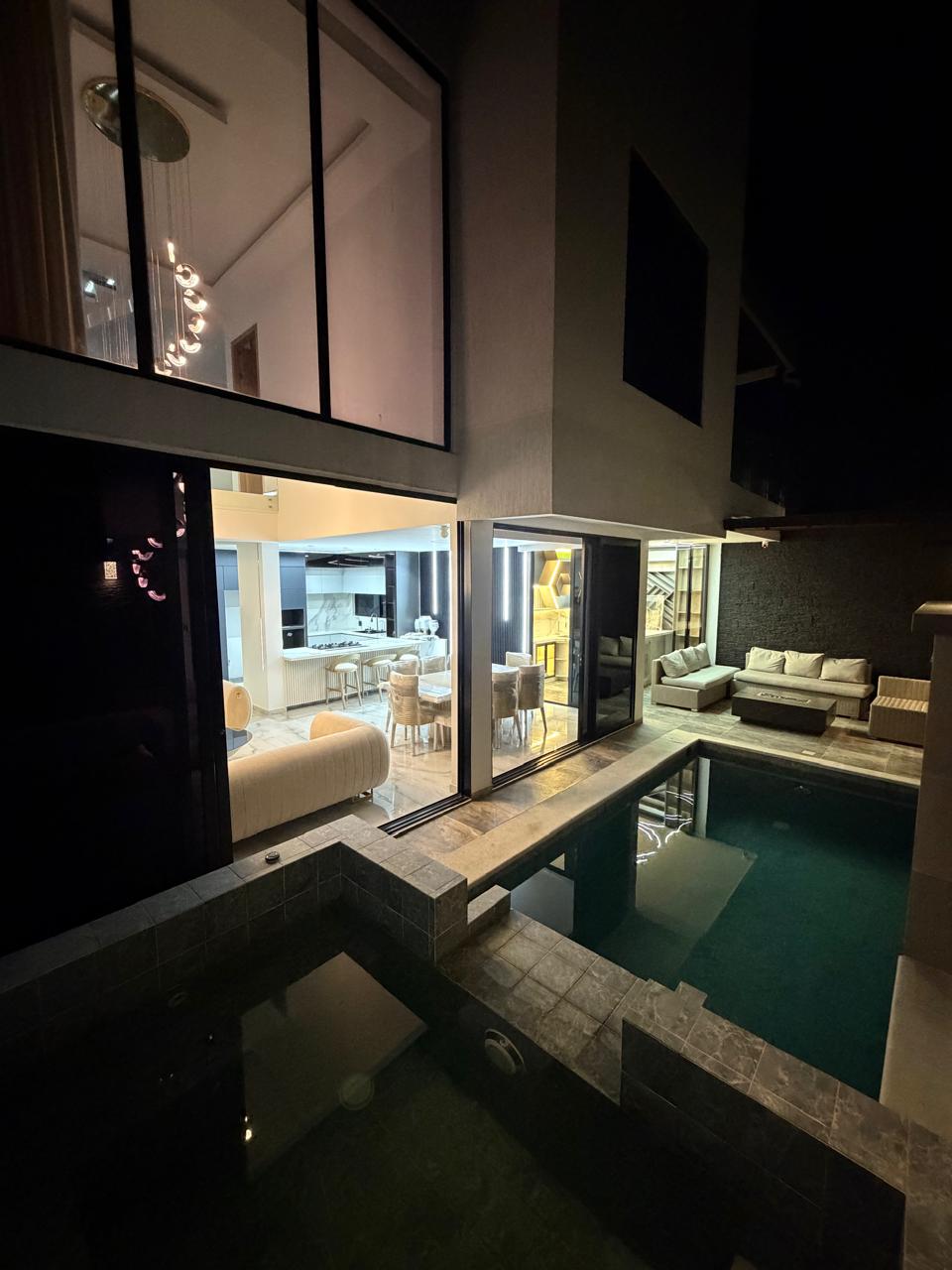 Casa en condominio en venta en Alfaguara, Jamundí — Las Mercedes, 380 m², piscina y domótica