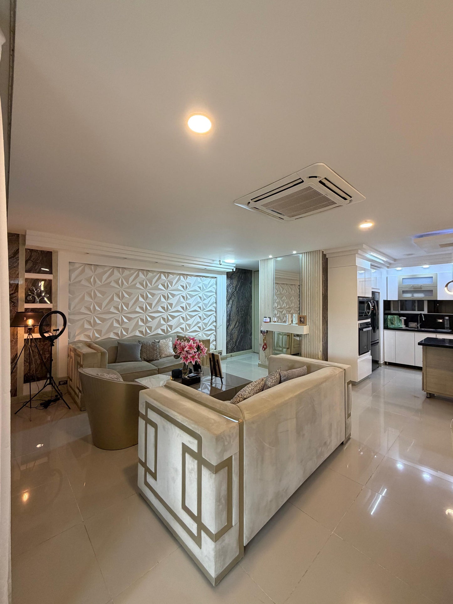 Apartamento en venta en Pance, Cali — 196 m² en primer piso con terraza