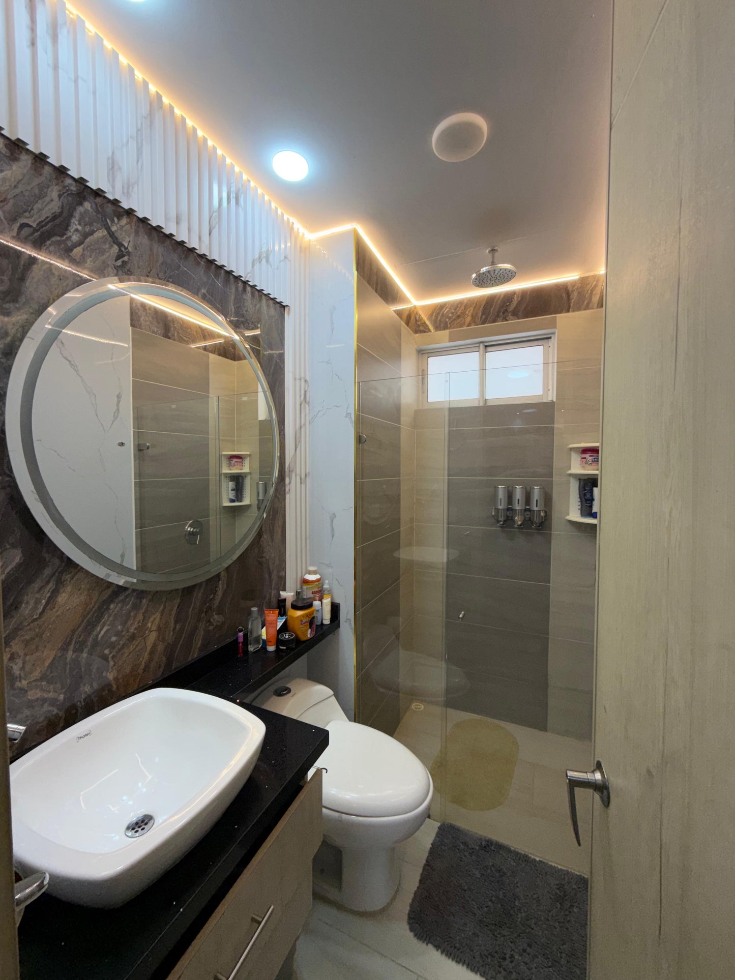 Apartamento en venta en Pance, Cali — 196 m² en primer piso con terraza