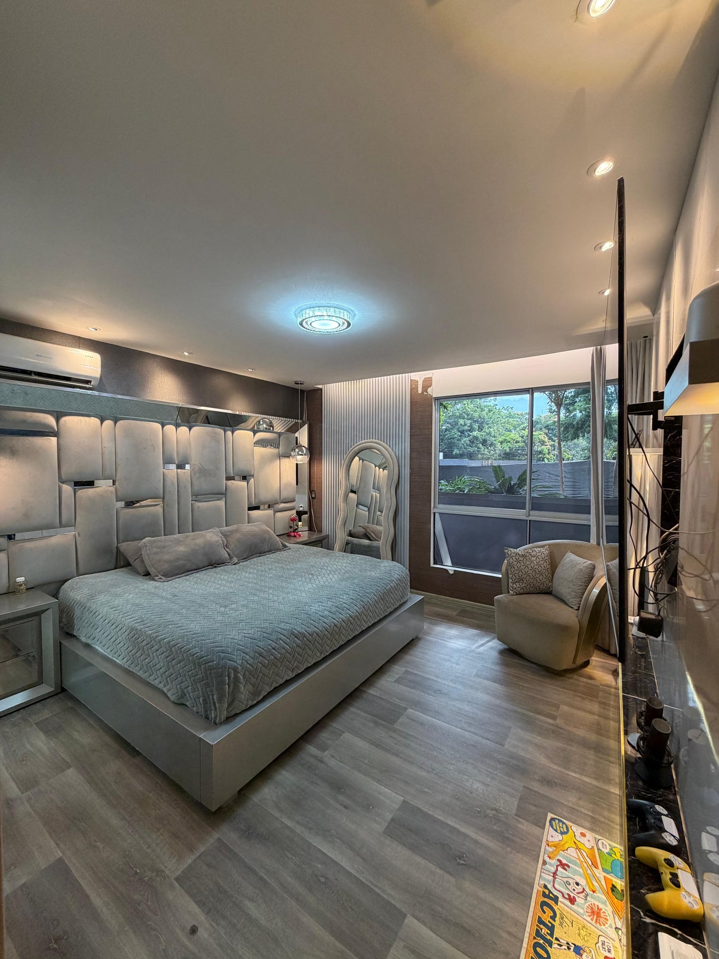 Apartamento en venta en Pance, Cali — 196 m² en primer piso con terraza