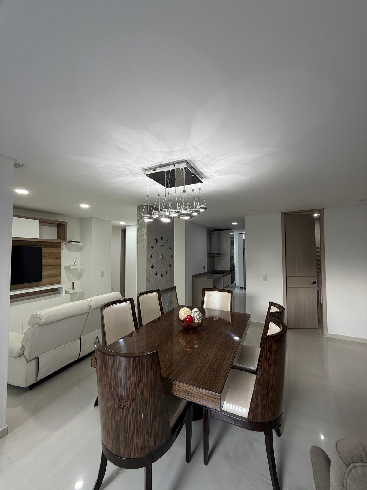 Apartamento en venta en Pance, Cali — Primer piso, 136 m² con terraza de 120 m²