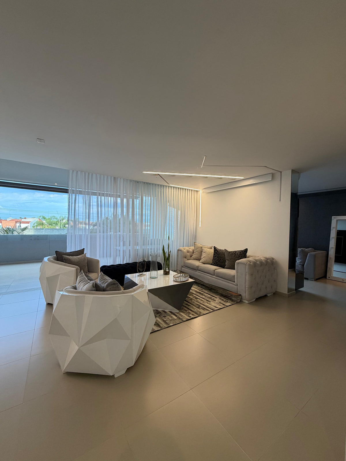 Apartamento en venta en Pance, Cali — Unidad Dacota, primer piso, 211 m² con terraza