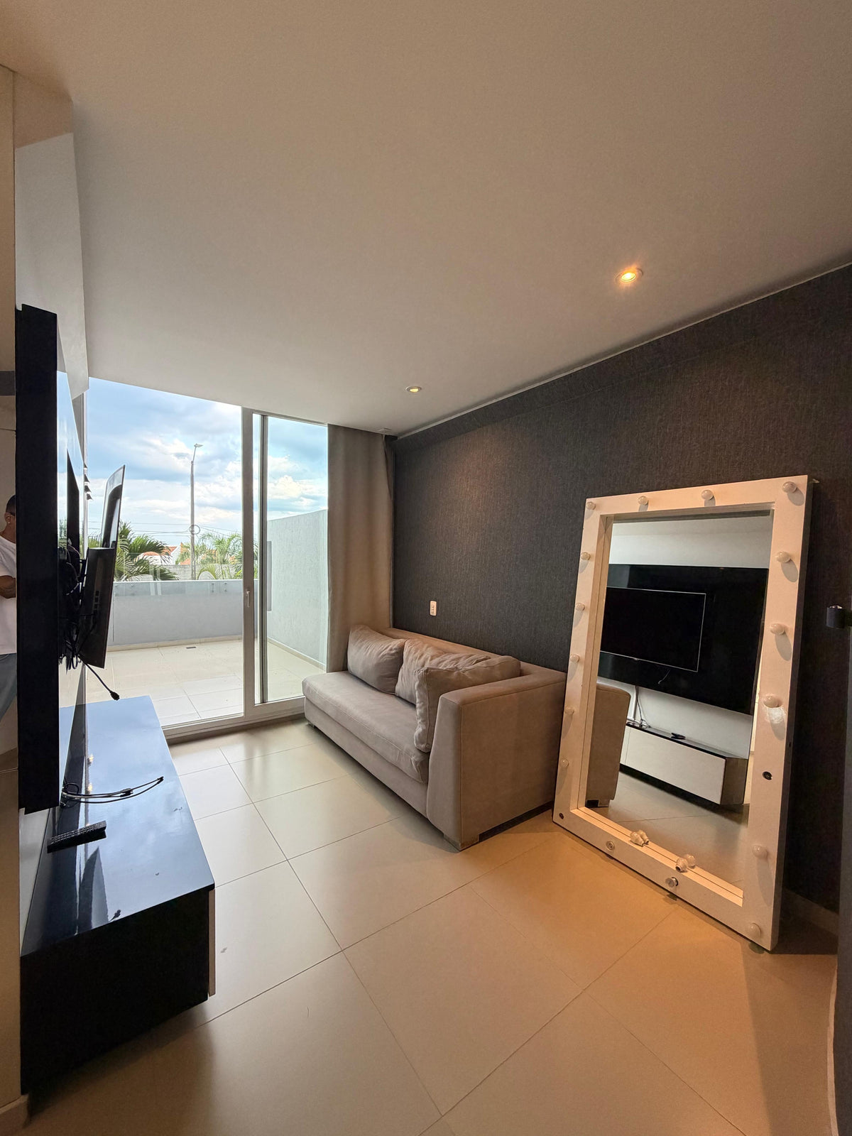 Apartamento en venta en Pance, Cali — Unidad Dacota, primer piso, 211 m² con terraza