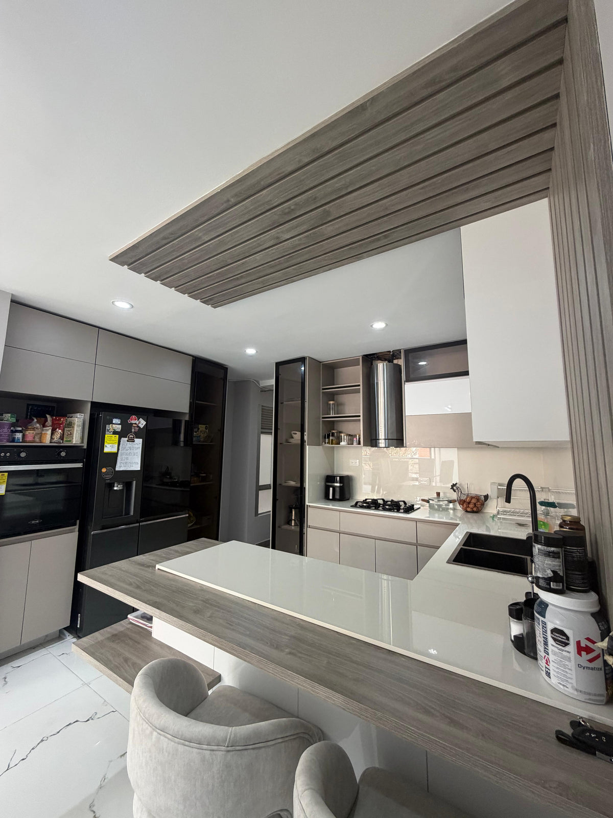 Apartamento amoblado en venta en Pance, Cali — Primer piso, 175 m², remodelado
