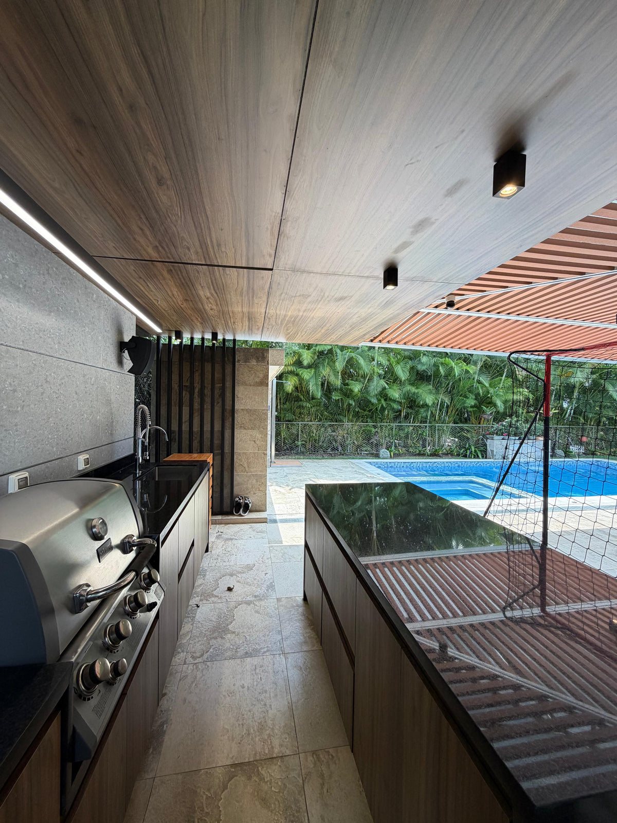 Casa en condominio en venta en Pance, Cali — 396 m², piscina, jacuzzi y domótica