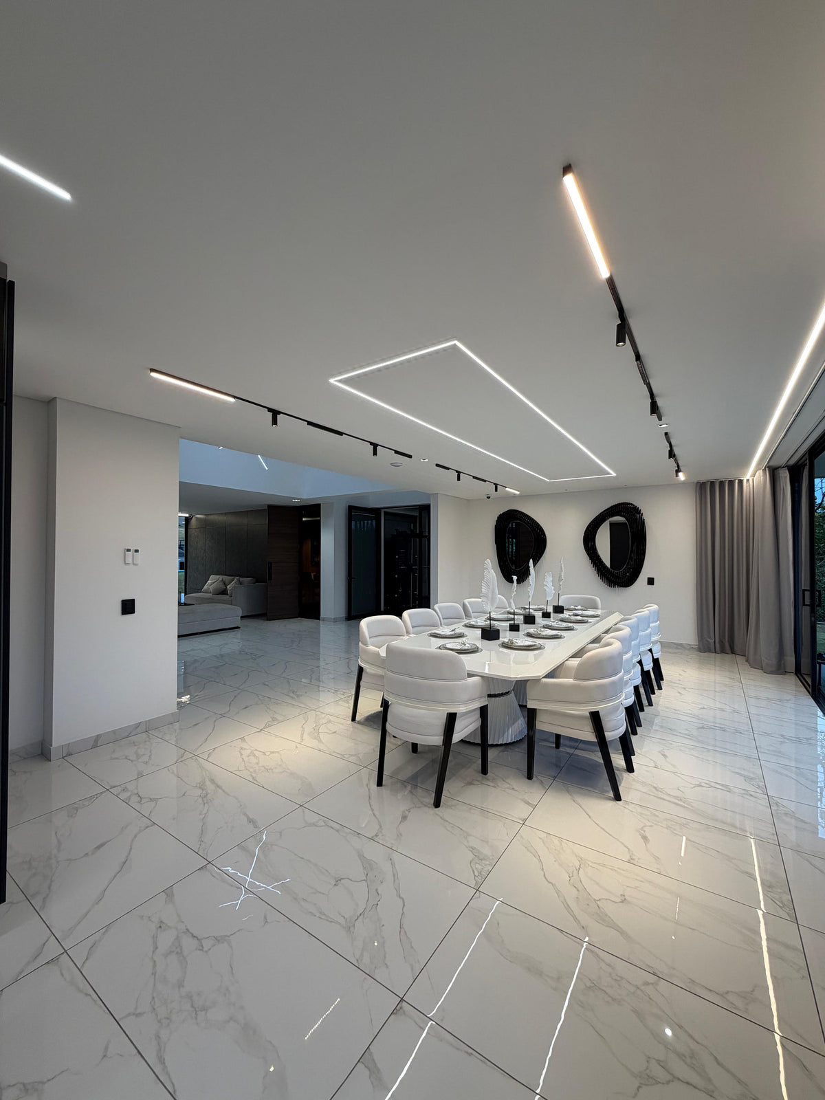 Casa en condominio en venta en Pance, Cali — 380 m² sobre lote de 1.700 m², sala de cine y gimnasio