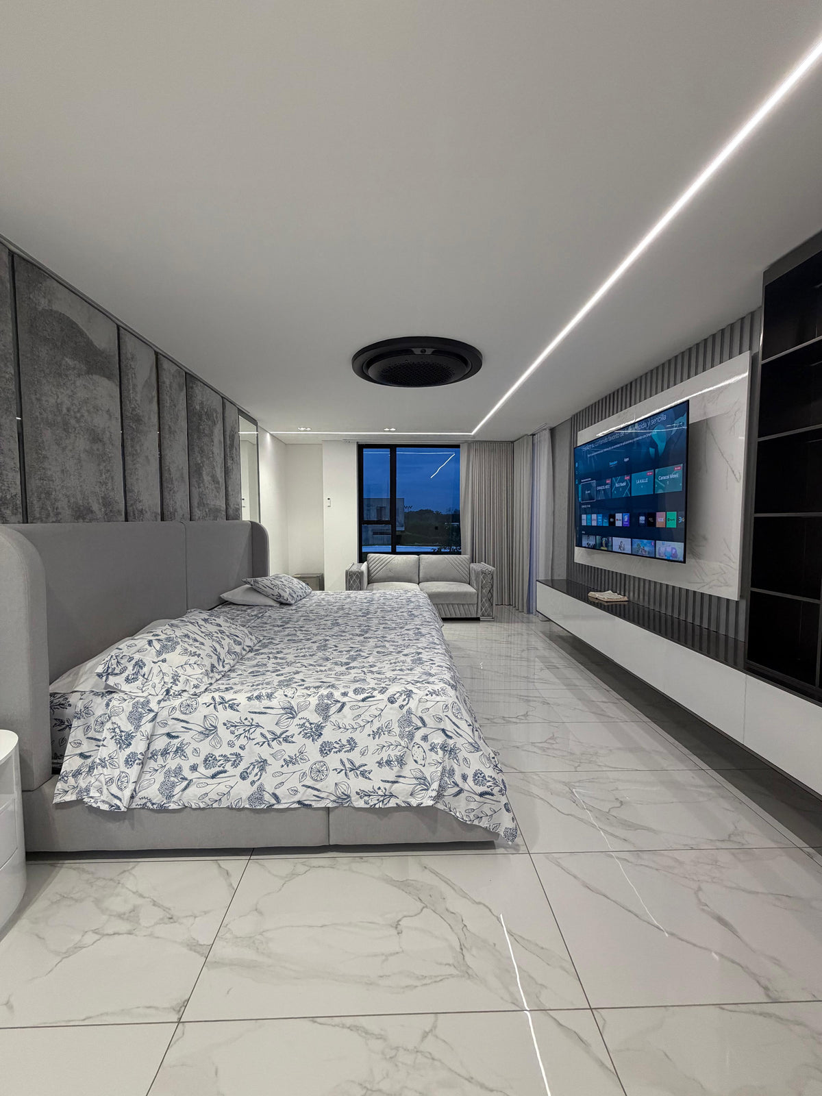 Casa en condominio en venta en Pance, Cali — 380 m² sobre lote de 1.700 m², sala de cine y gimnasio