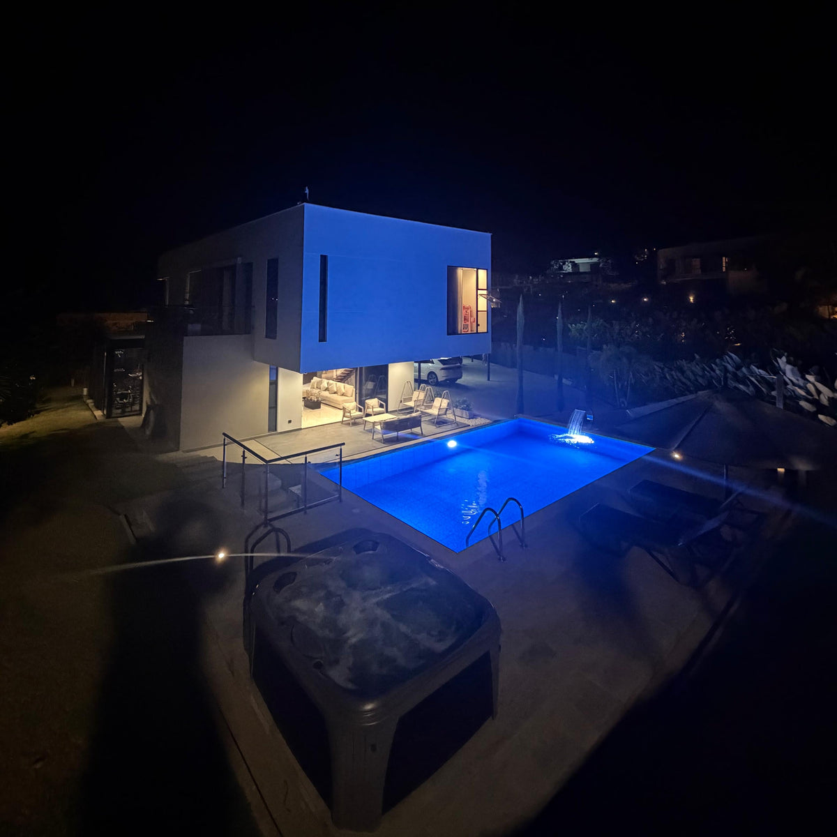 Casa en condominio en venta en Pance, Cali — 380 m² sobre lote de 1.700 m², sala de cine y gimnasio